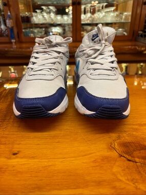 Woman Nike Air Max 90